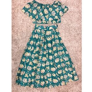 Indian dress for women. Size Medium. Lenga.